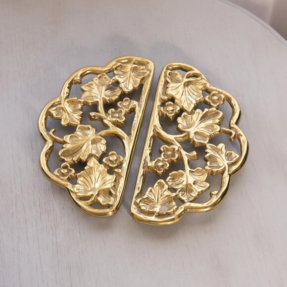 Vintage Brass Trivet Set with Floral and Leaf Designs (Set of 2) - Picture 1 of 4